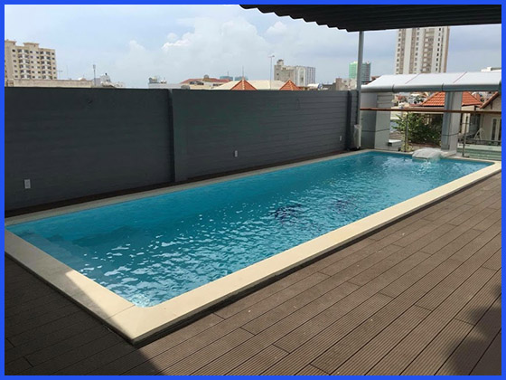 Phối cảnh hồ bơi trên sân thượng của mẫu thiết kế biệt thự 1 tầng có bể bơi